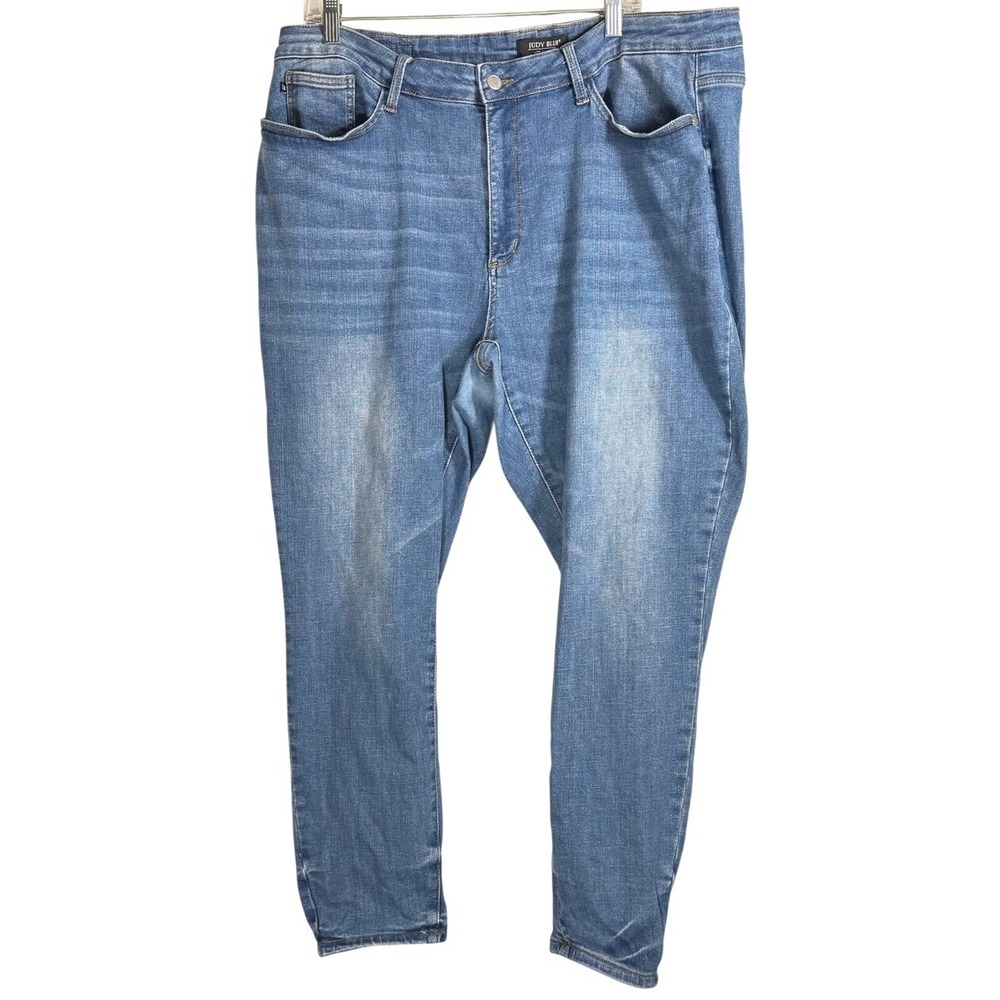 Judy Blue 22W Light Blue Skinny Fit Denim Jeans with Brown Patch
